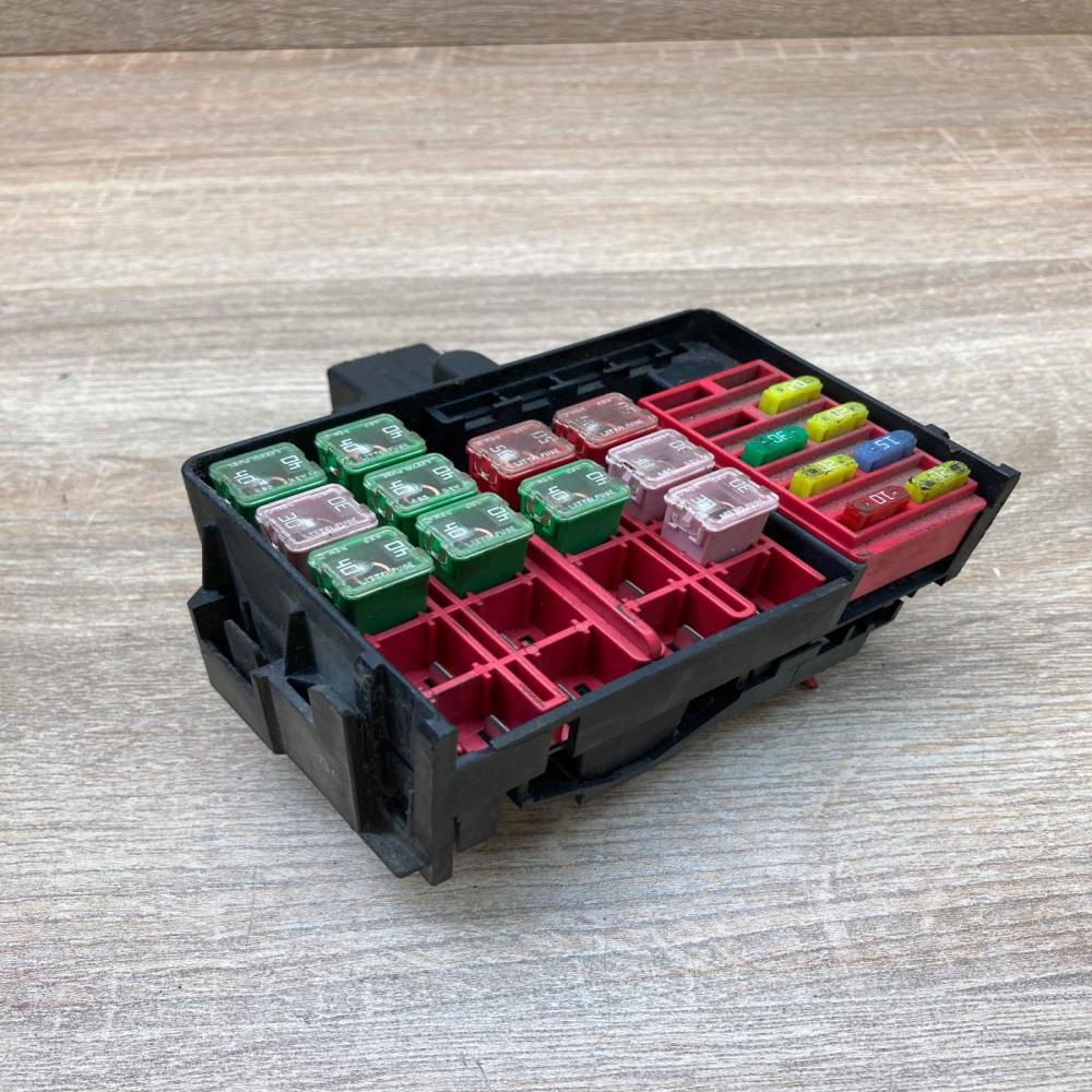 R2113 001   Other relay Ford Transit