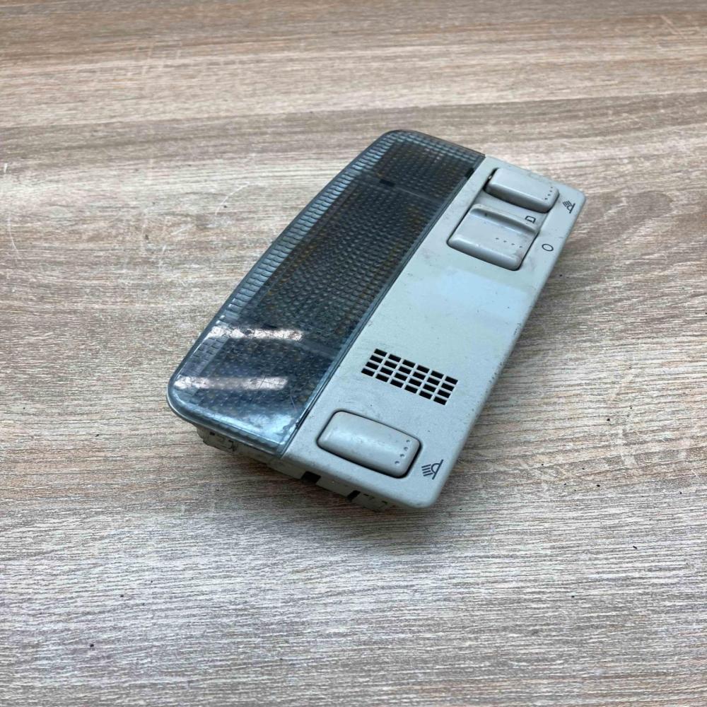 3B0947105C   Front seat light Volkswagen Golf IV