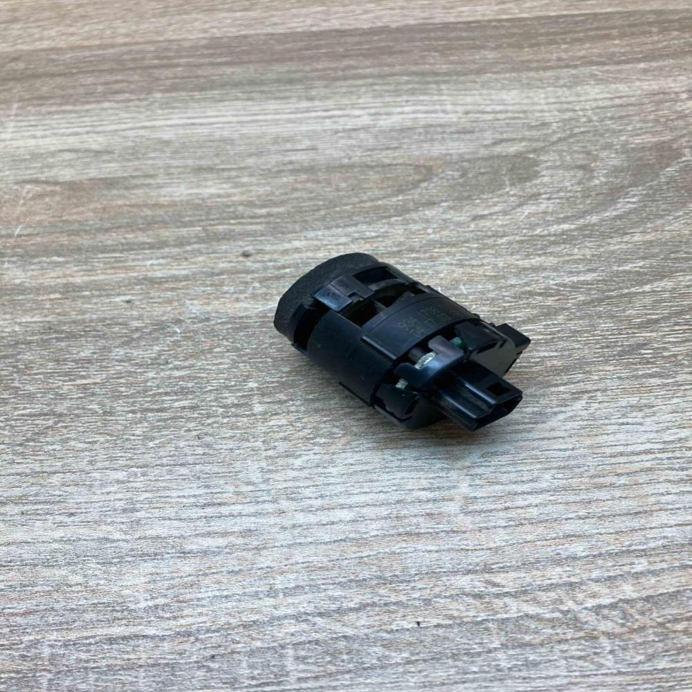 9341706101 Used  Interior temperature sensor Mercedes-Benz E W211