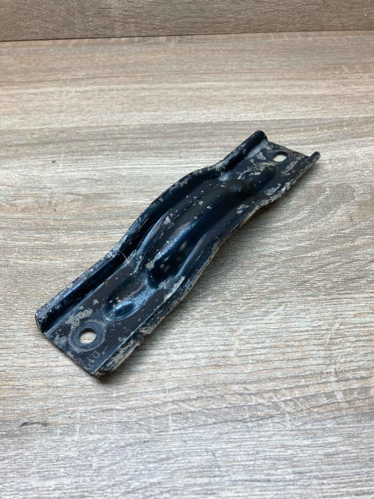 A2116190716   Other body part Mercedes-Benz E W211