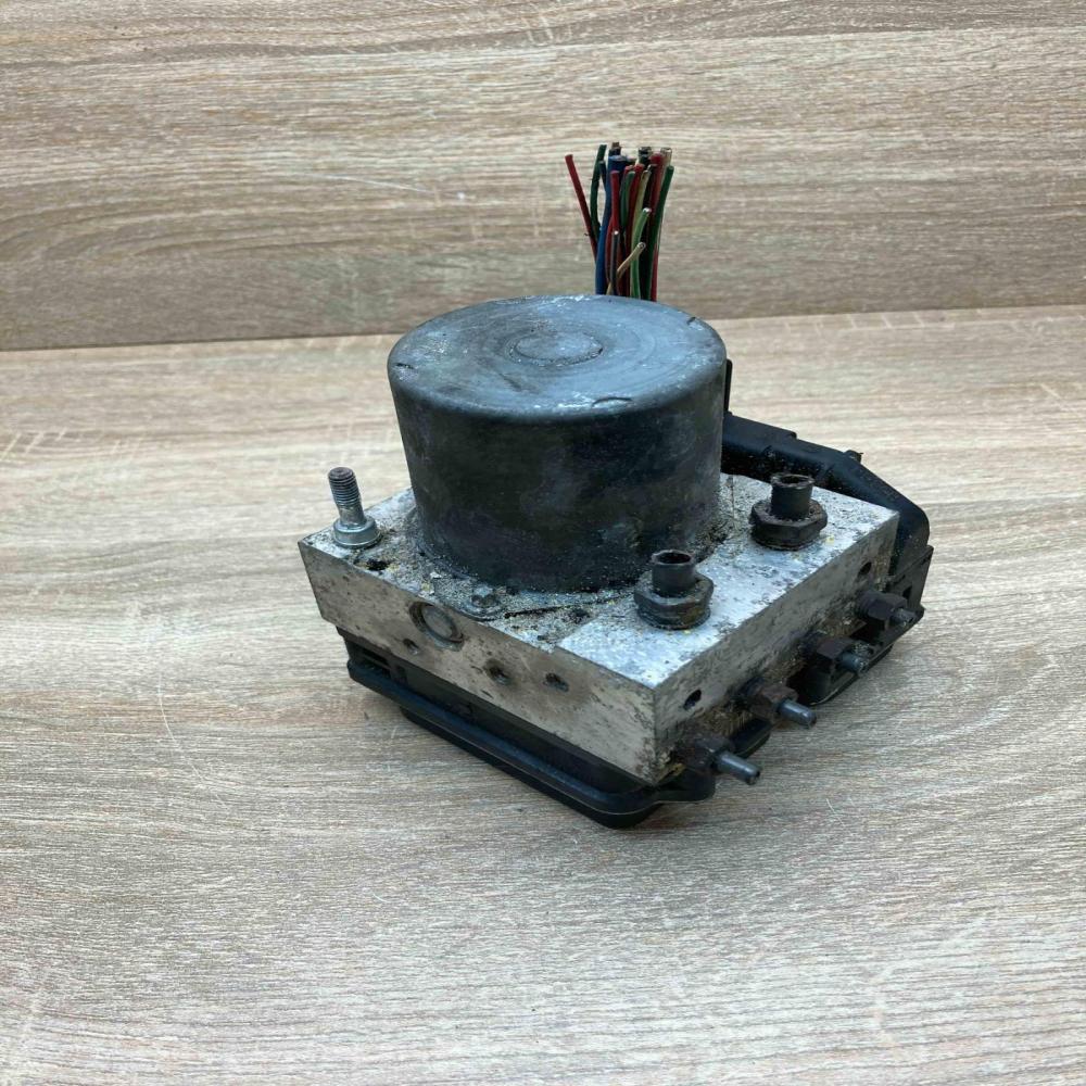 0265234222 0265950412 With Plug ABS Pump Toyota Corolla Verso AR10