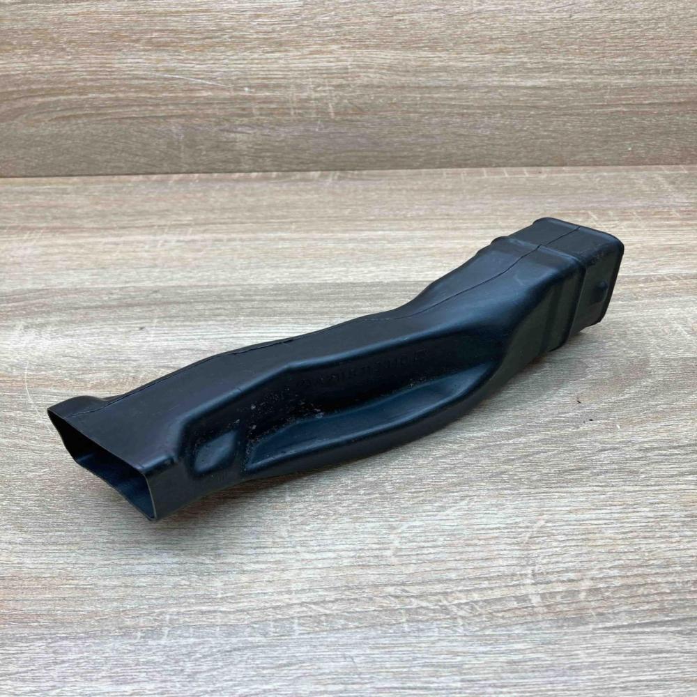 A2118313046 Main  Cabin air duct channel Mercedes-Benz E W211