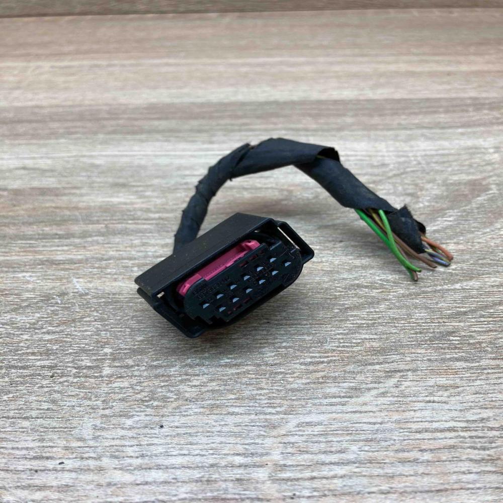 8373630   Plug wire BMW 5 E60 E61