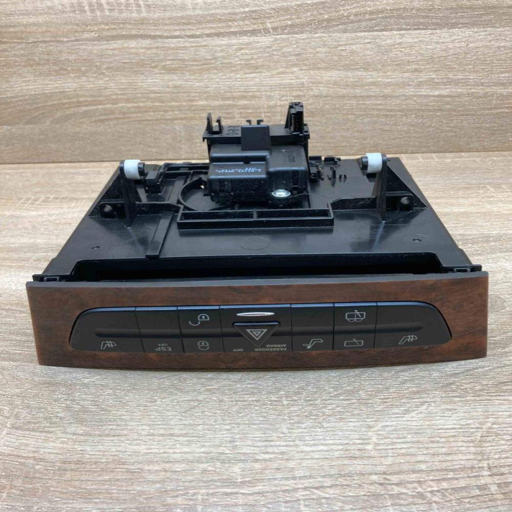 A2116800552 7568944  Hazard light switch Mercedes-Benz E W211