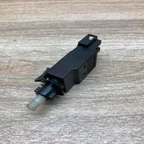 47204   Brake pedal sensor switch Mercedes-Benz E W210