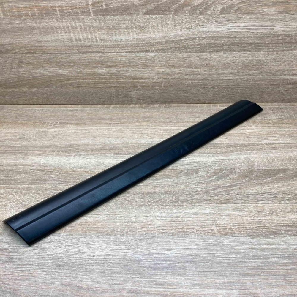 7025007 223399 10  Front sill trim cover BMW 5 E60 E61