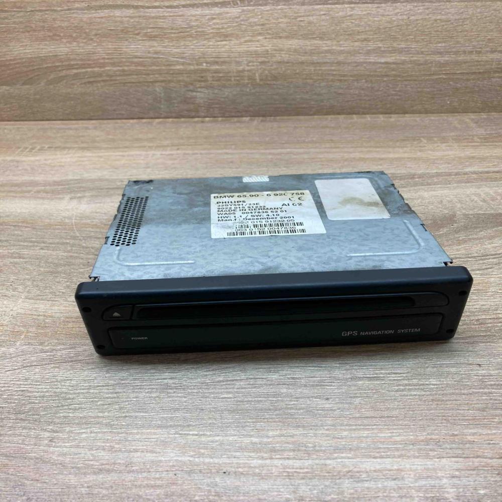 6920758 22SY591  Navigation unit CD/DVD player BMW 5 E39