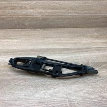 8253454   Front door exterior handle/bracket BMW 3 E46