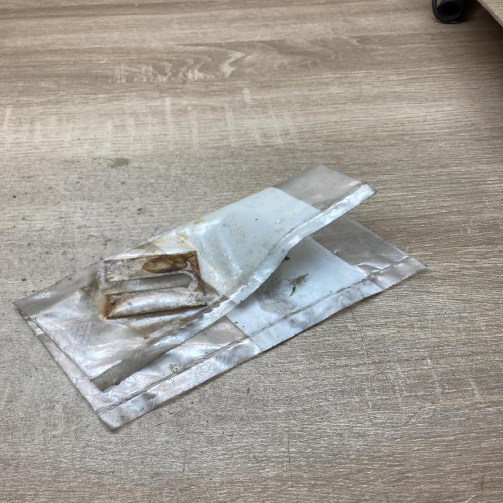 904511 9045 11  Other body part Peugeot 206 CC
