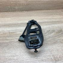 8253454   Front door exterior handle/bracket BMW 3 E46
