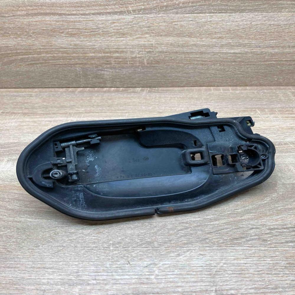 3330983   Rear door exterior handle/bracket BMW 3 E90 E91