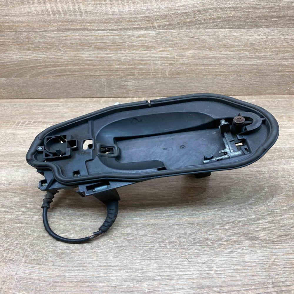 7199555   Rear door exterior handle/bracket BMW 5 E60 E61