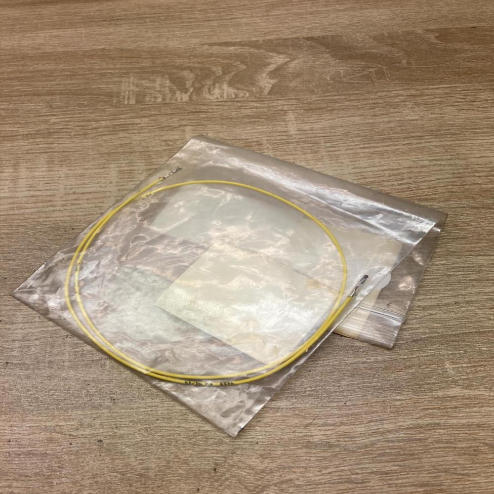 000979018E   Plug wire Skoda Roomster (5J)