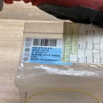 000979018E   Plug wire Skoda Roomster (5J)