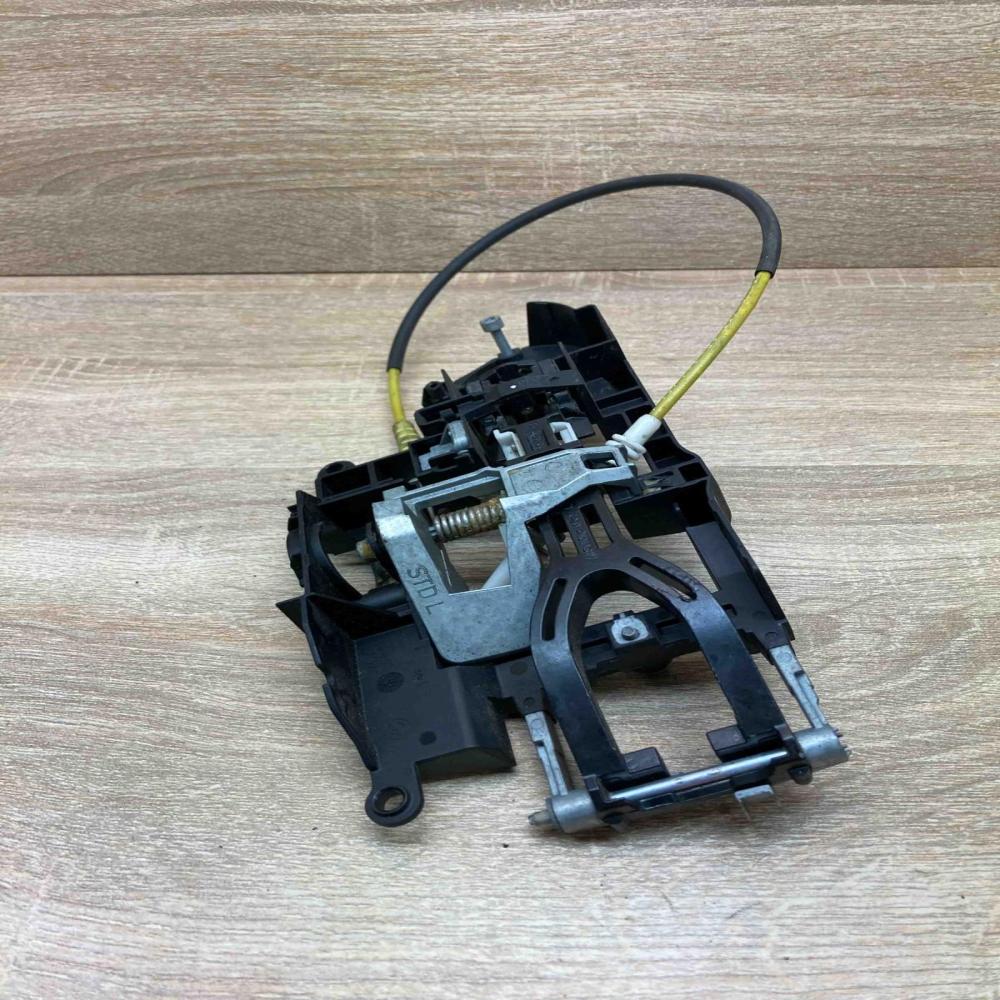 7175731 X3717573112  Rear door exterior handle/bracket BMW 5 F10 F11