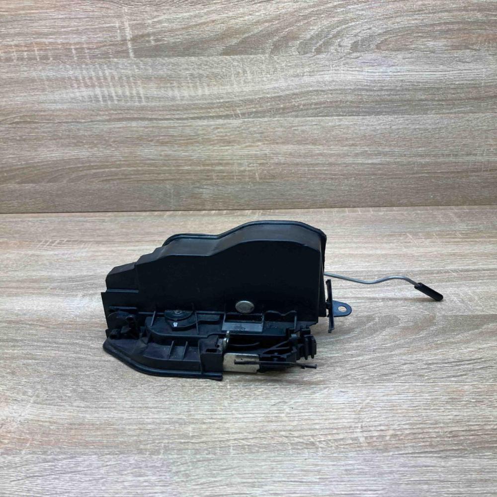 7202148   Rear door lock BMW 5 F10 F11