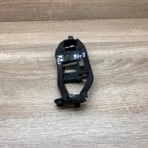 8253453   Front door exterior handle/bracket BMW 3 E46