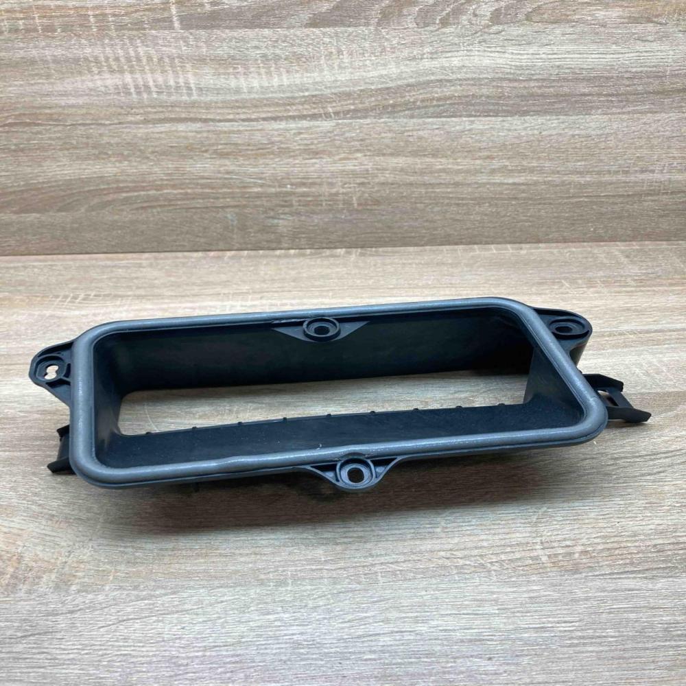A2138302500   Cabin air duct channel Mercedes-Benz E W213
