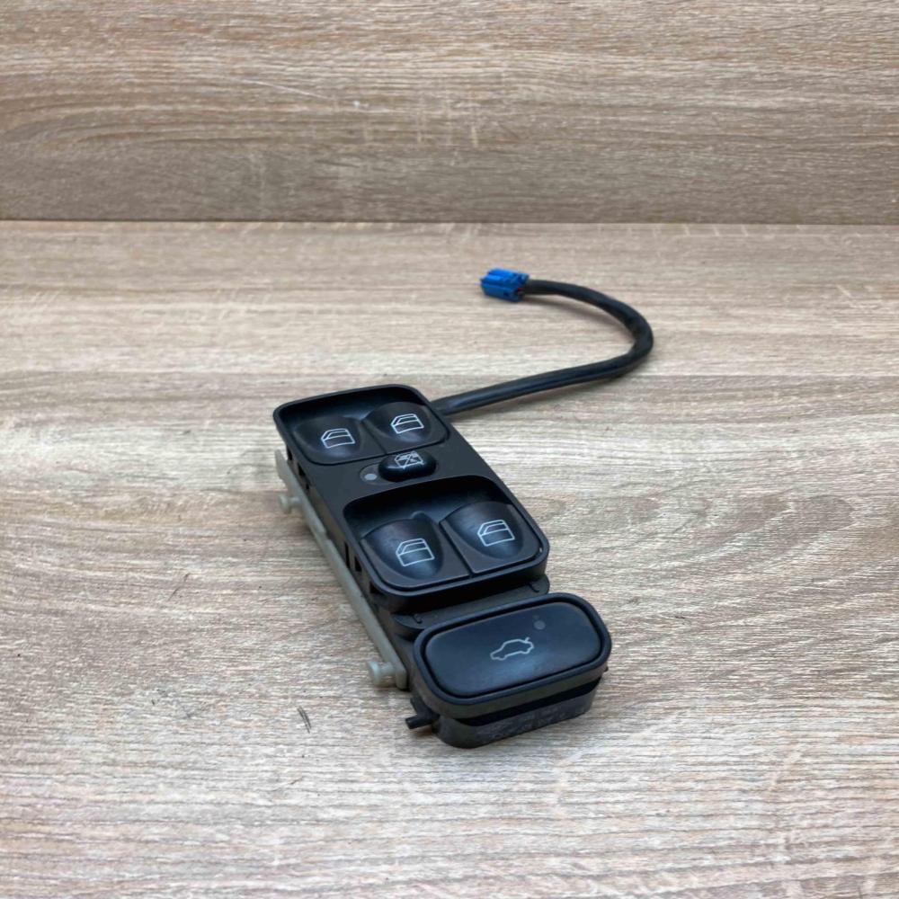 A2038210679   Electric window control switch Mercedes-Benz C W203