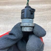 1J0959625   Coolant temperature sensor Volkswagen Golf IV