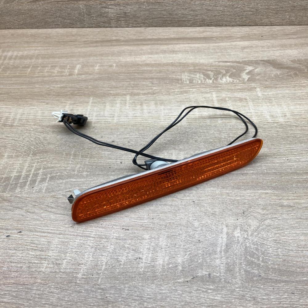30621937 34400120  Front indicator light Volvo S40, V40