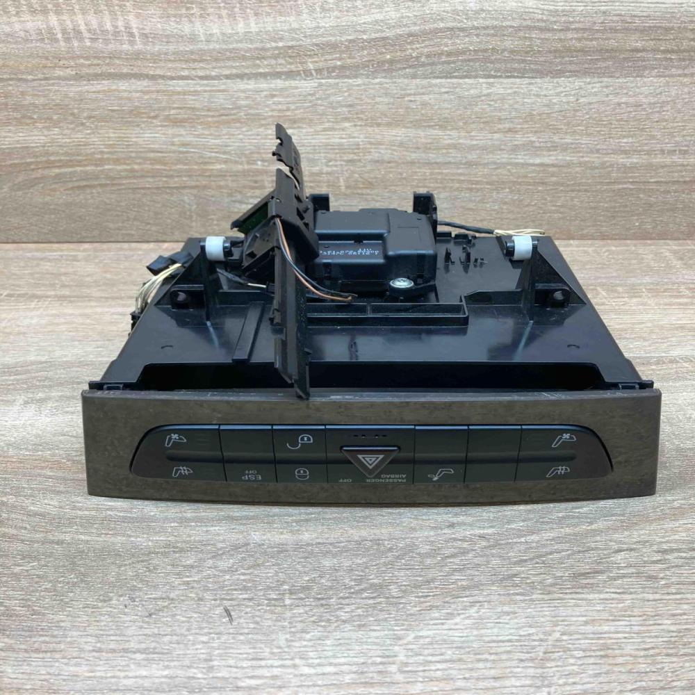 A2116800552 Used  Hazard light switch Mercedes-Benz E W211