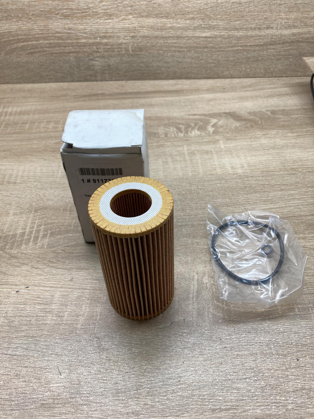 9117321 90570368  Oil filter cover Opel Astra G