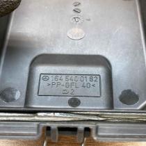 1645400182   Fuse box cover Mercedes-Benz R W251