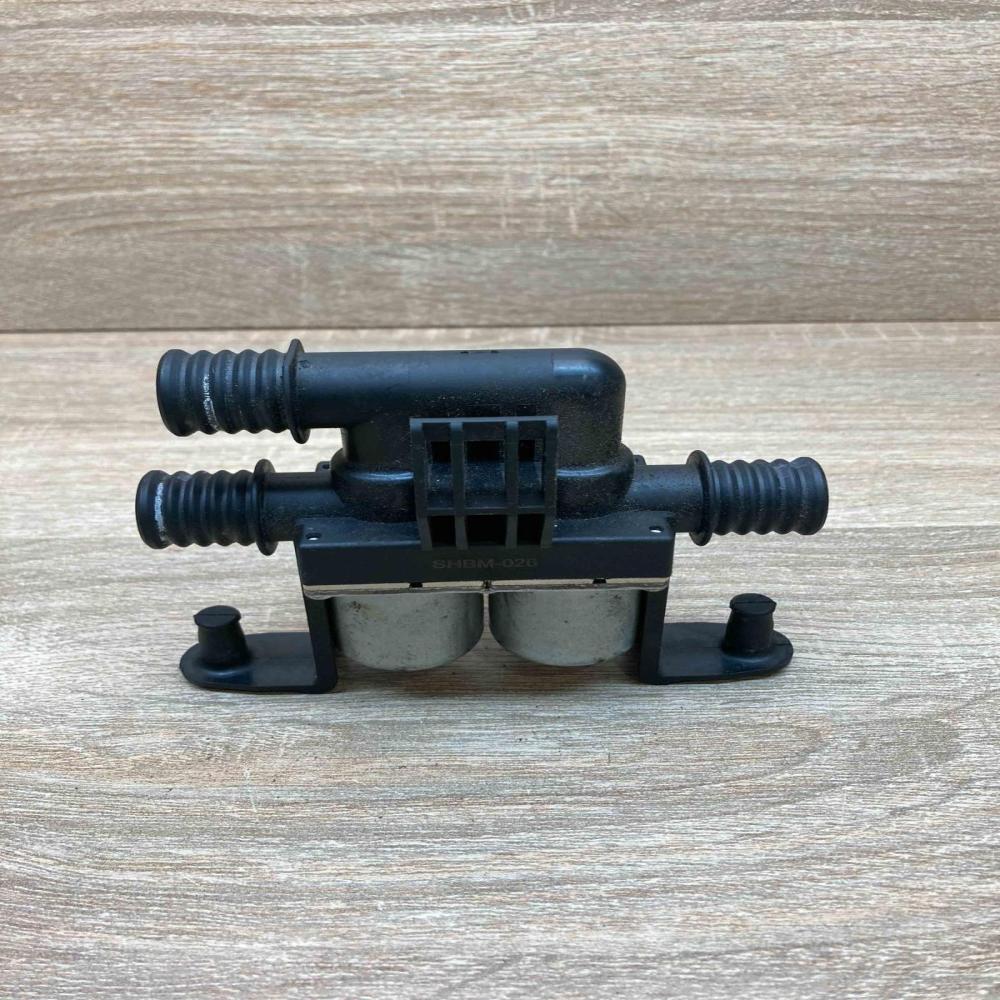 SHBM 026 BMW Heater Valve  Coolant heater control valve BMW 5 E60 E61