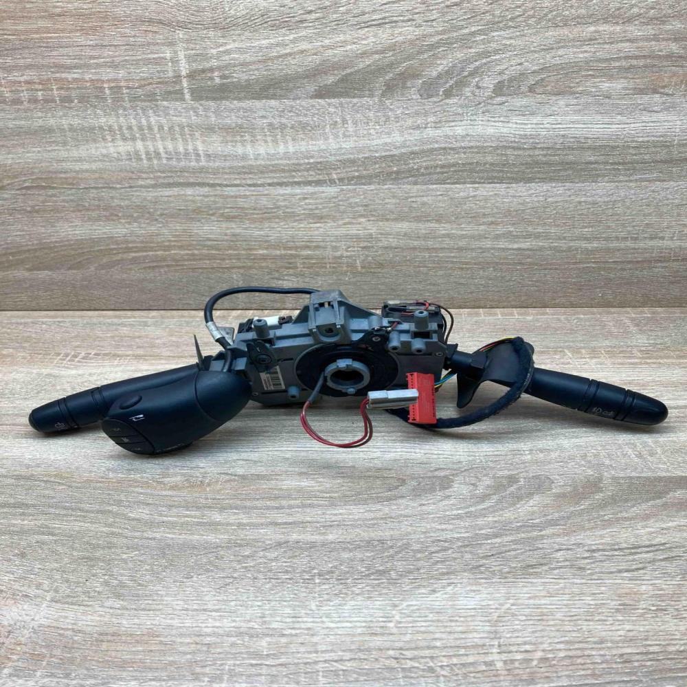 7700428202 36998A  Wiper turn signal indicator stalk/switch Renault Scenic I