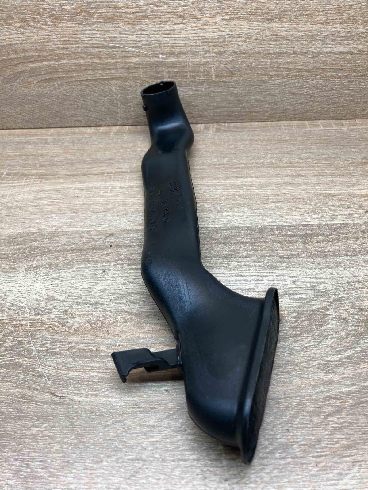 A2128321745 158618  Air intake duct part Mercedes-Benz E W212