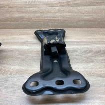 A2112420601   Gearbox mounting bracket Mercedes-Benz E W211