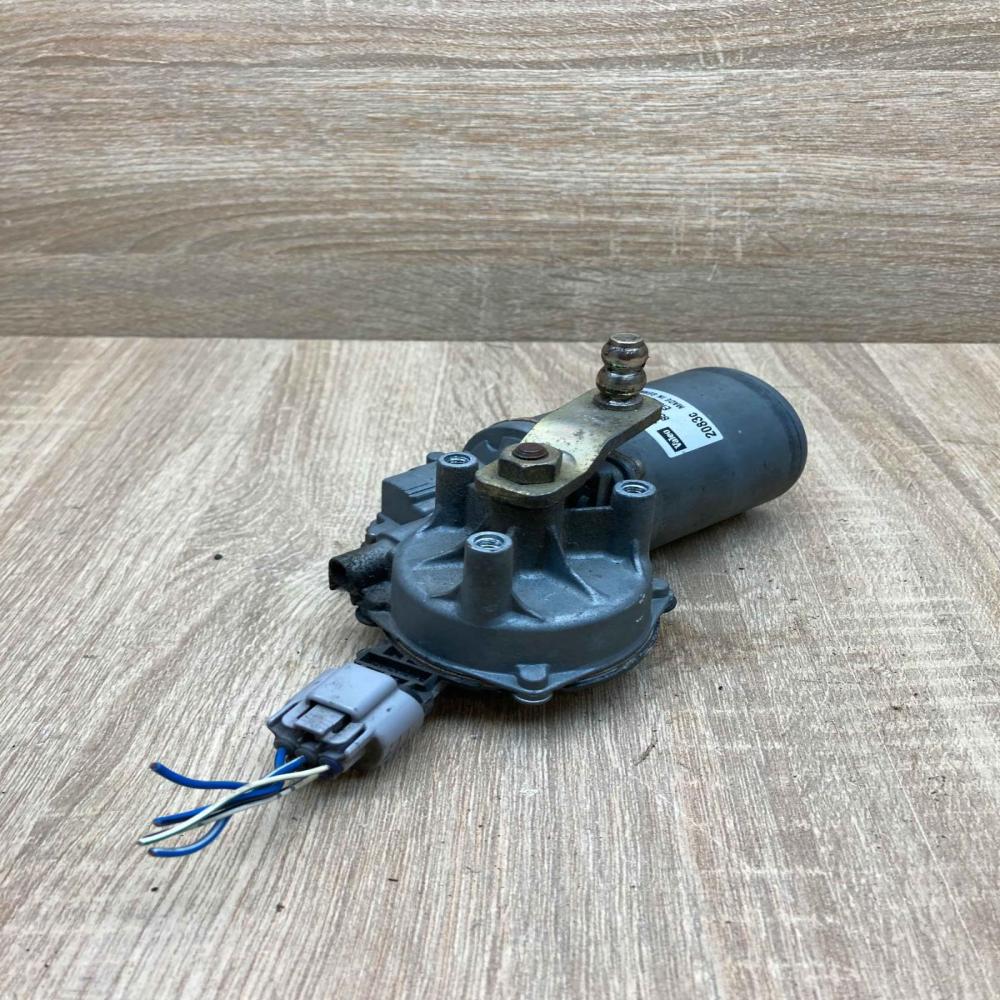 85110 0D020 404652 With Plug Wiper motor Toyota Yaris Verso