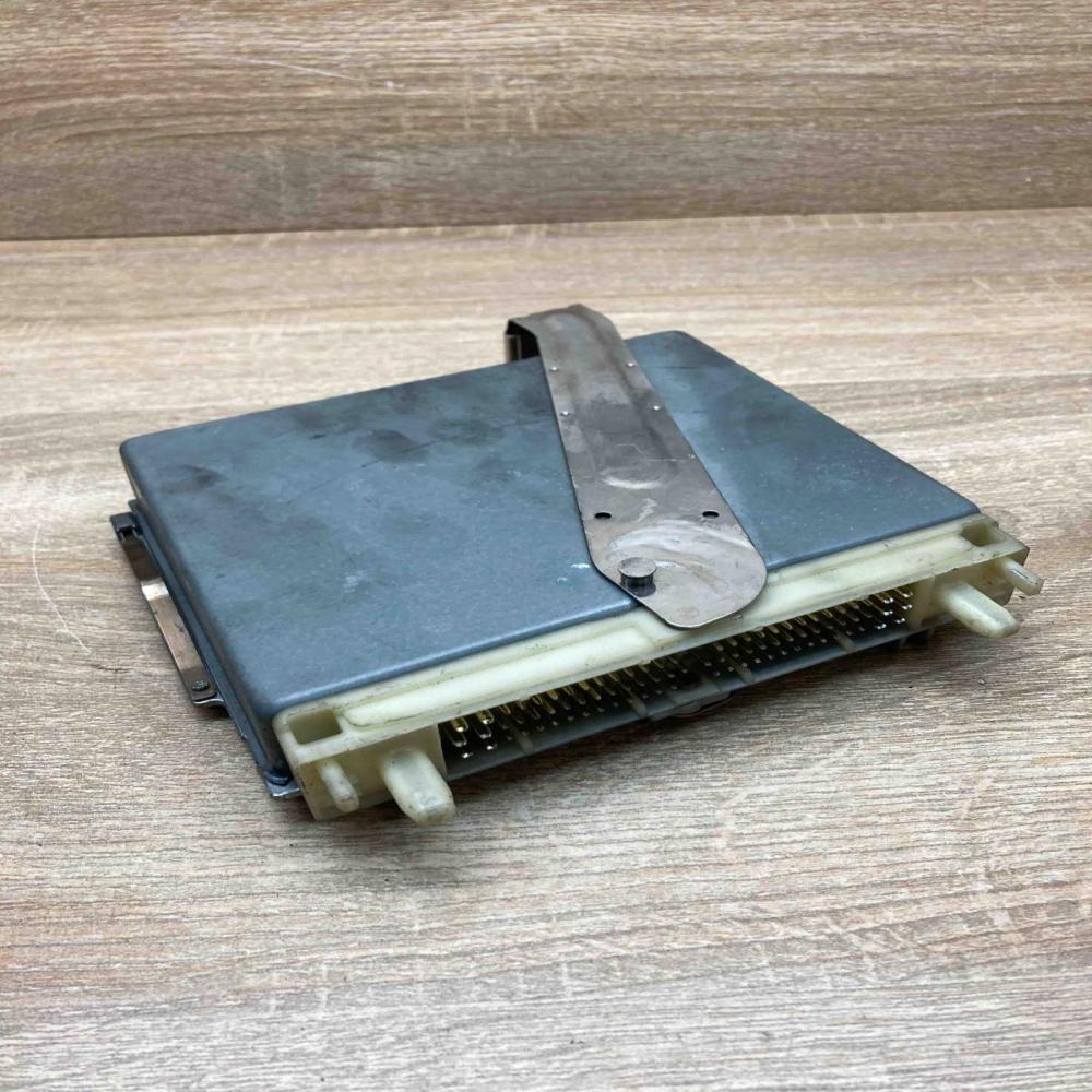 0281001447 P09179404  Engine control unit/module ECU Volvo 850