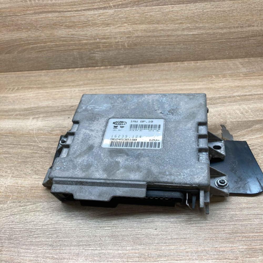 9624538180 IAW8P10  Engine control unit/module ECU Peugeot 306