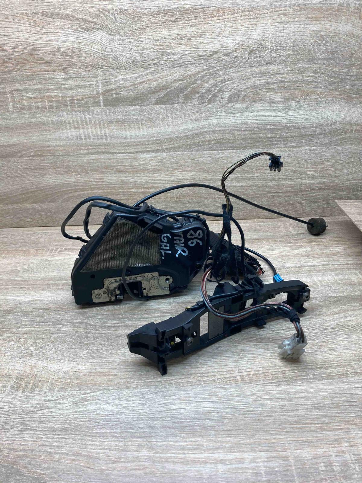 2117300935 2118203785  Rear door lock Mercedes-Benz E W211
