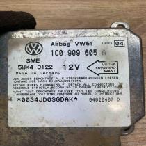 1C0909605A 5WK43122  Airbag control unit/module Volkswagen Transporter - Caravel