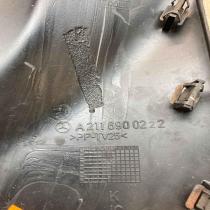 A2116900222   Rear seat side bottom trim Mercedes-Benz E W211