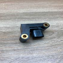 6977398   Airbag deployment crash/impact sensor BMW 5 E60 E61