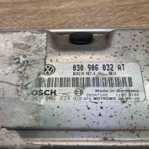 030906032AT 0261206824  Engine control unit/module ECU Seat Arosa