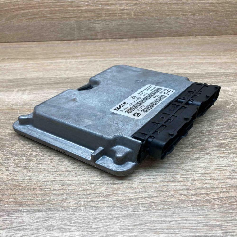 0281010269 24417194  Engine control unit/module ECU Opel Vectra B