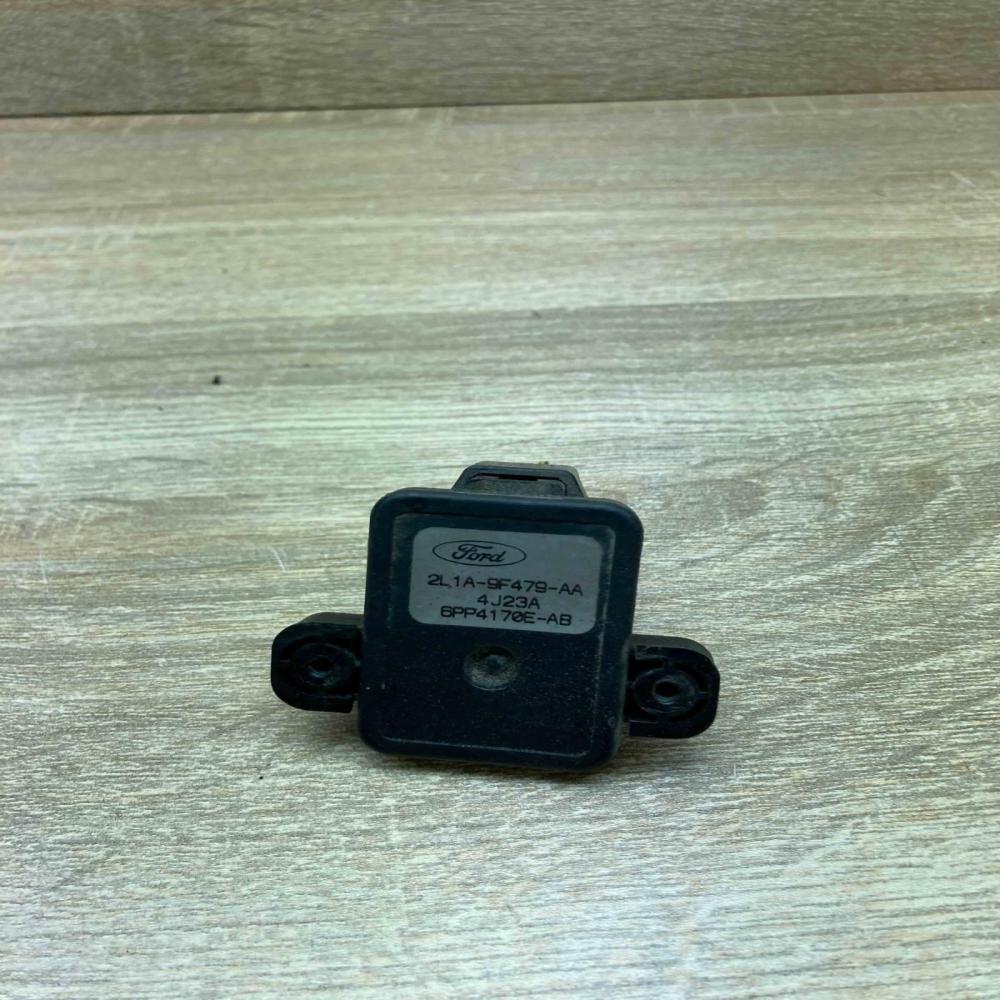 2L1A 9F479 AA 6PP4170E AB With Plug Air pressure sensor Ford Focus