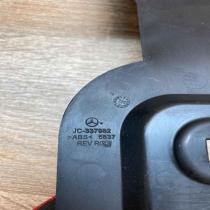 JC 337982   Other interior part Mercedes-Benz R W251