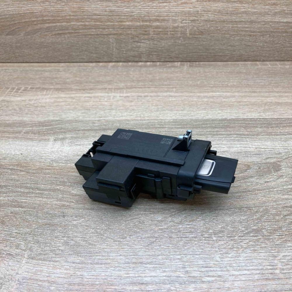 8K0909131D  With Key Ignition lock Audi Q5 SQ5