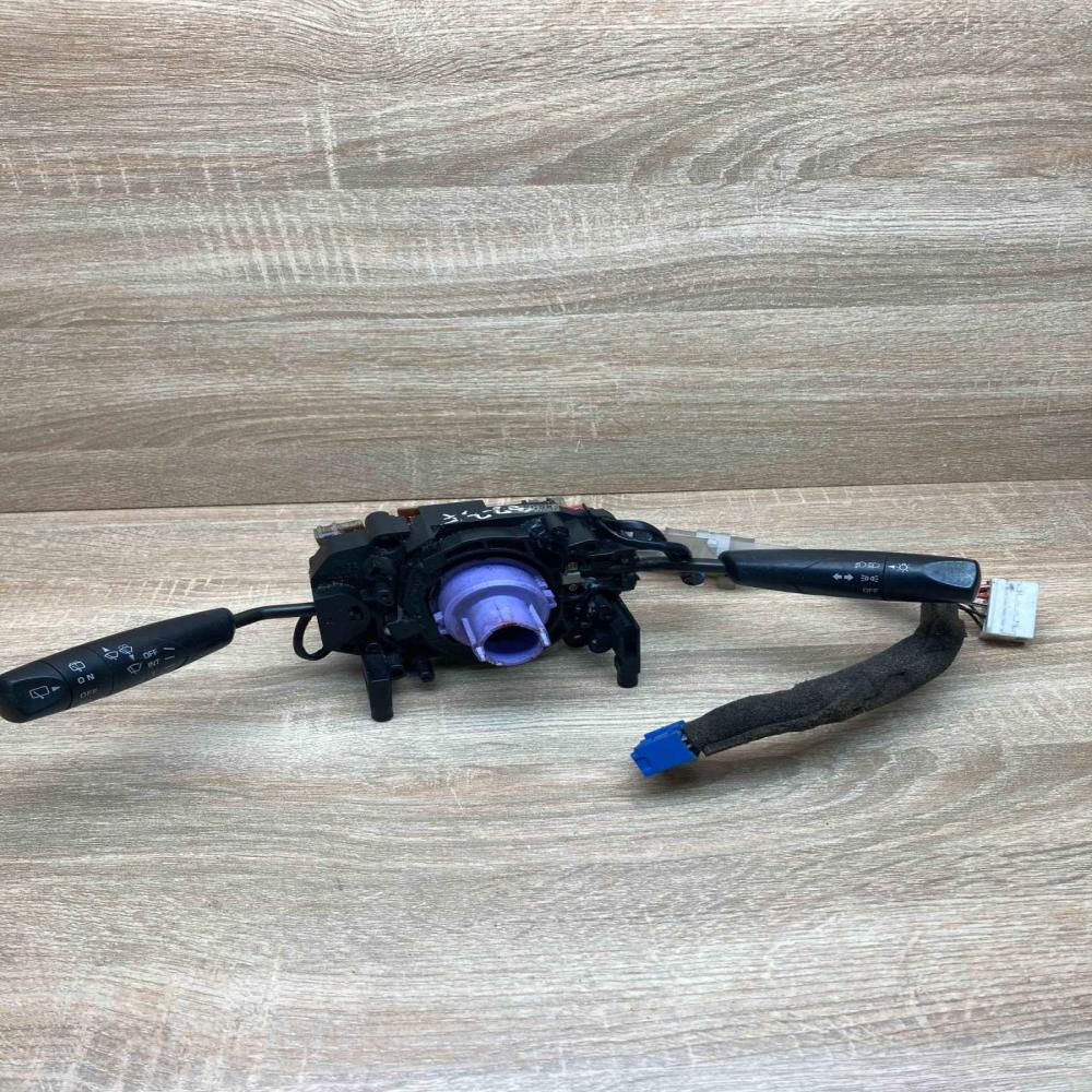 175117 175018  Wiper turn signal indicator stalk/switch Mazda 323 F