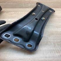 A2112421901   Gearbox mount Mercedes-Benz S W221