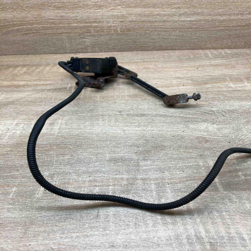 A0105427717  With Plug Headlight/headlamp level sensor Mercedes-Benz GL X164
