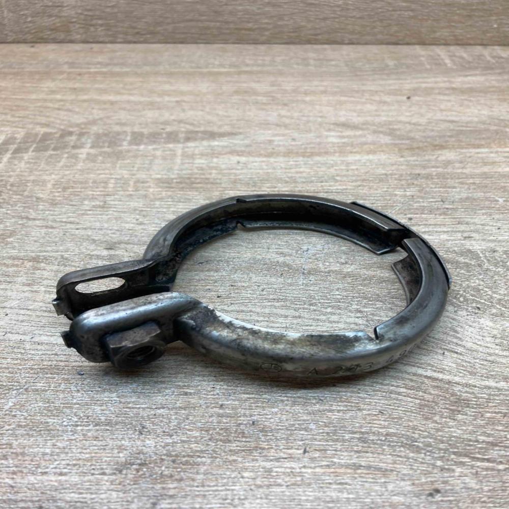 A2034900641   Muffler pipe connector clamp Mercedes-Benz Sprinter W906