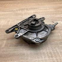 724807100 20111763  Vacuum pump Opel Astra G