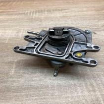724807100 20111763  Vacuum pump Opel Astra G